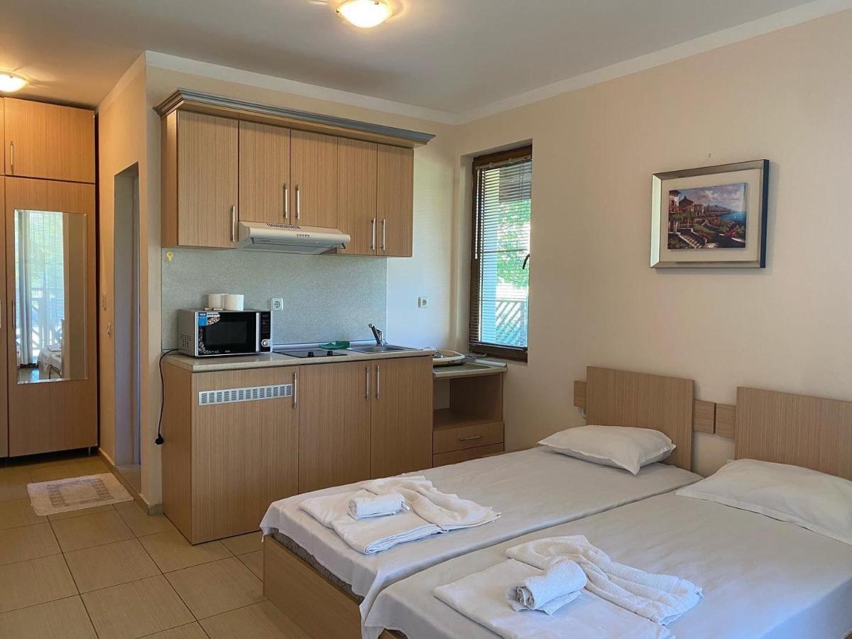 Aparthotel Mm Complex à Primorsko Extérieur photo