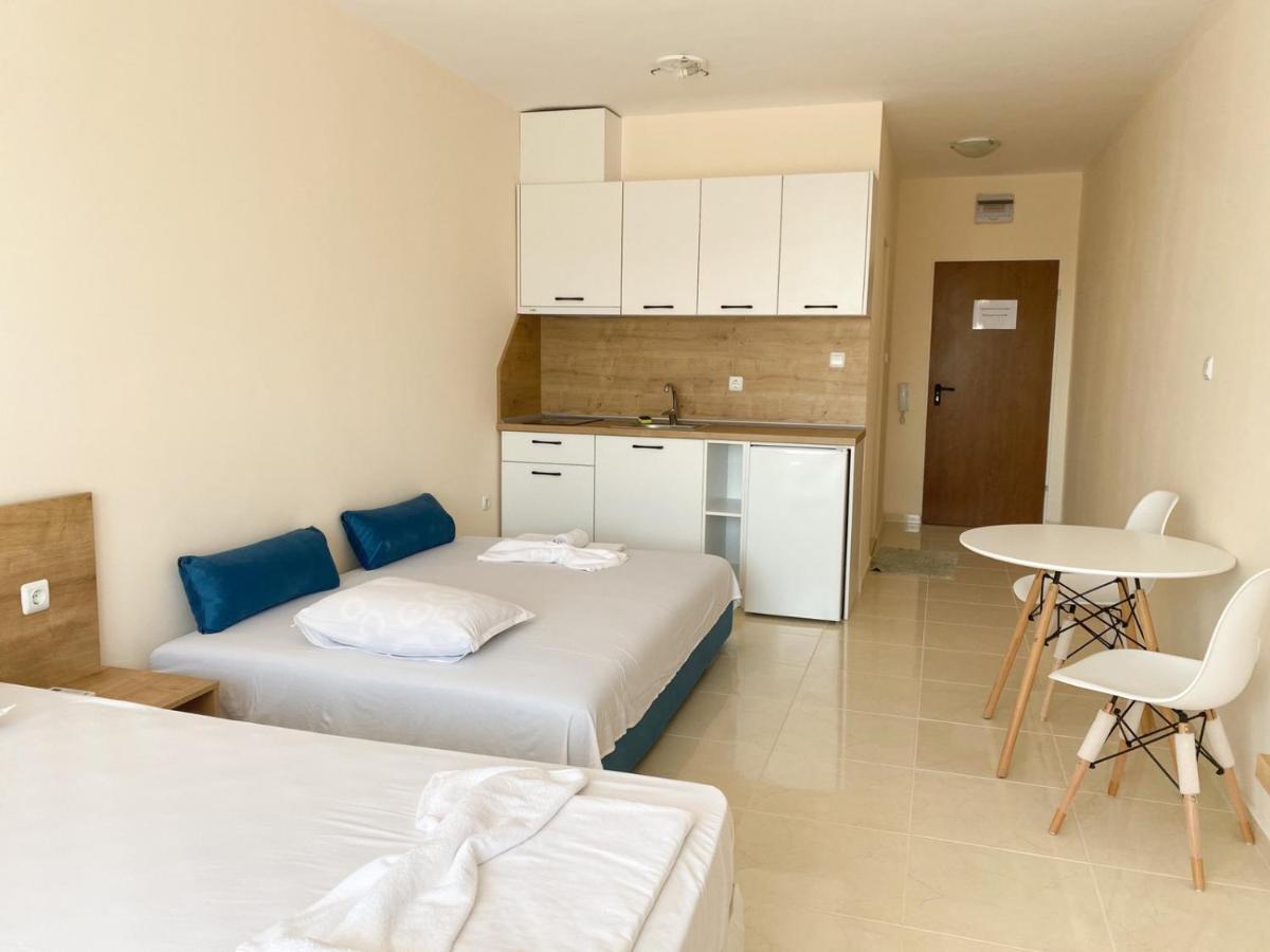 Aparthotel Mm Complex à Primorsko Extérieur photo