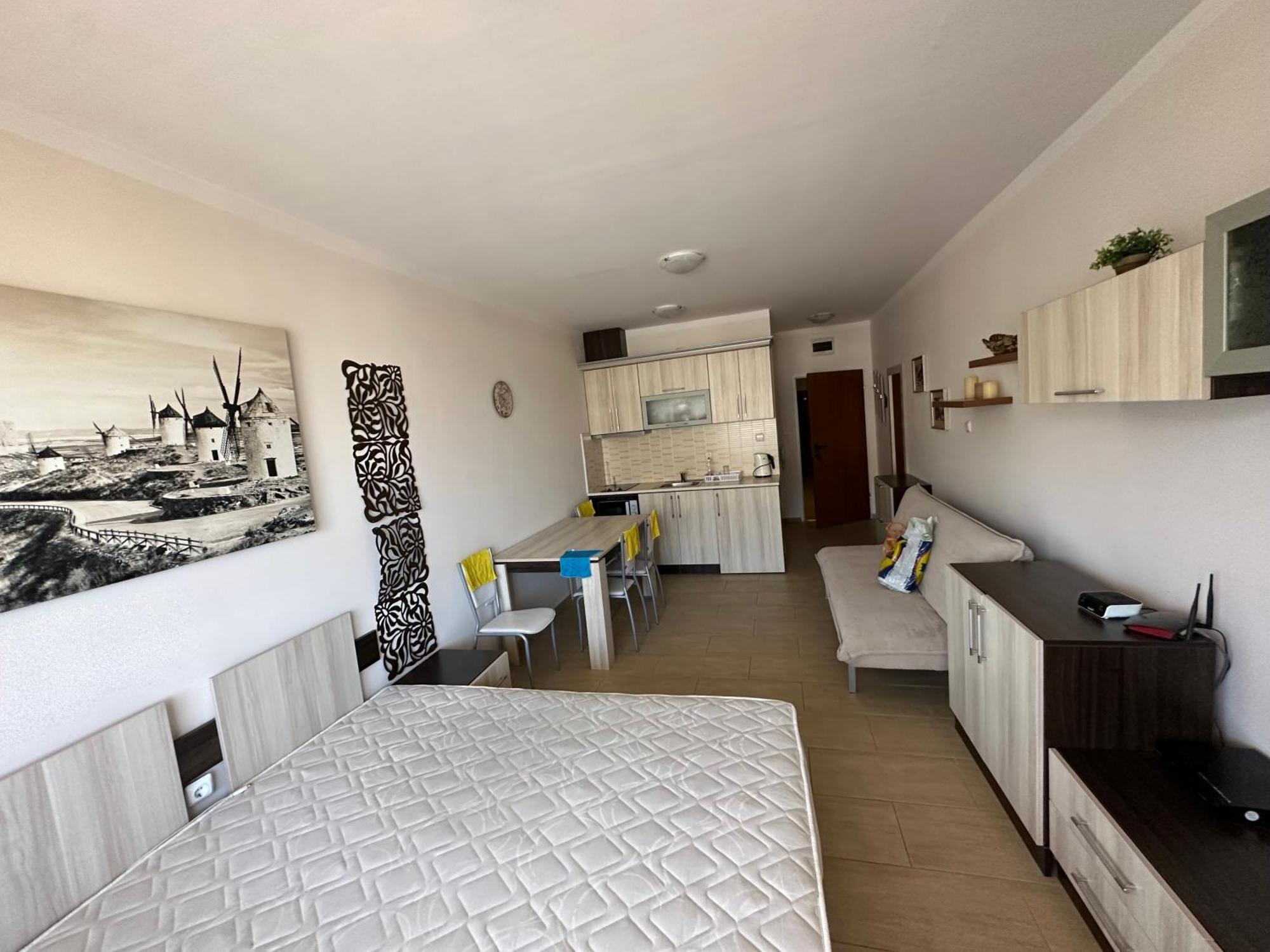 Aparthotel Mm Complex à Primorsko Extérieur photo