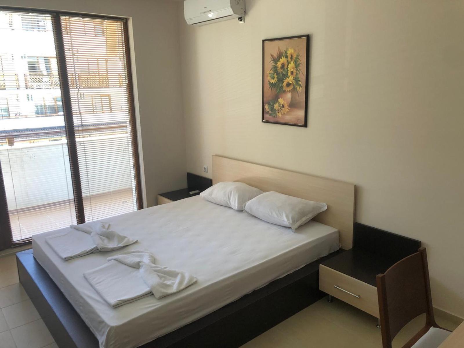 Aparthotel Mm Complex à Primorsko Extérieur photo