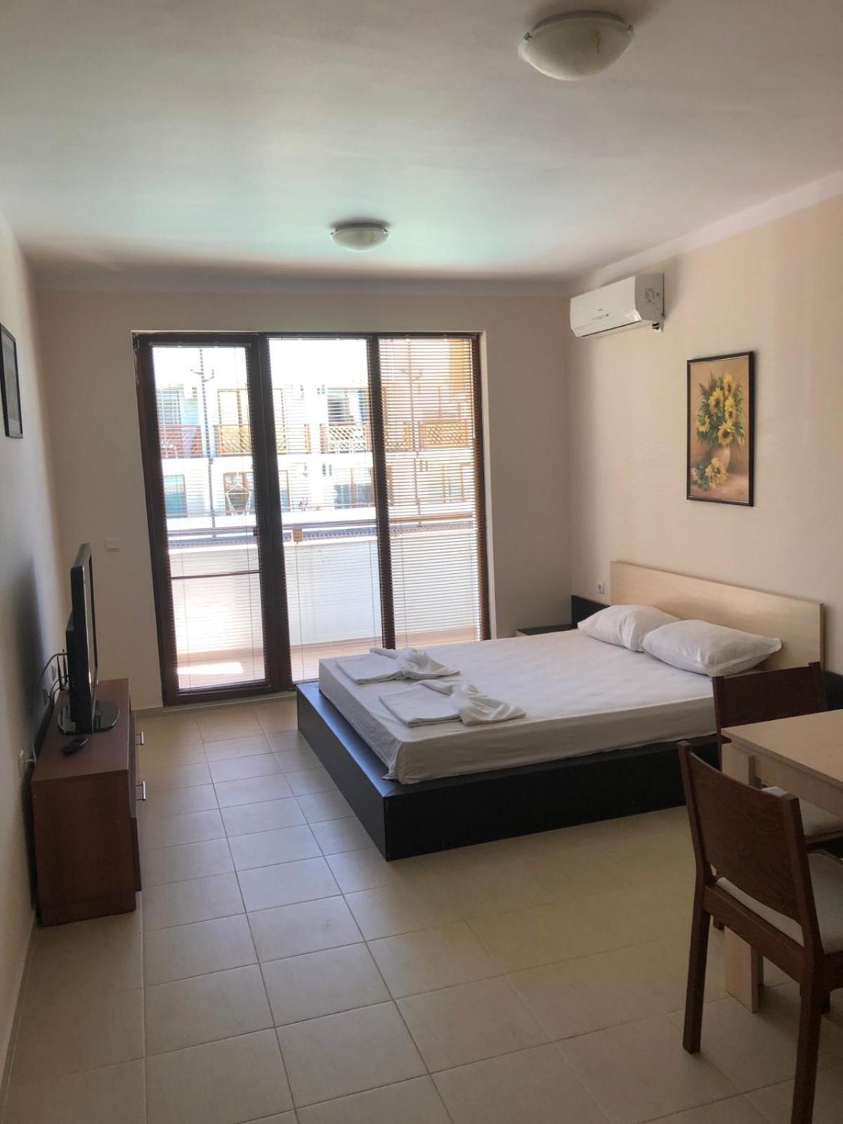 Aparthotel Mm Complex à Primorsko Extérieur photo