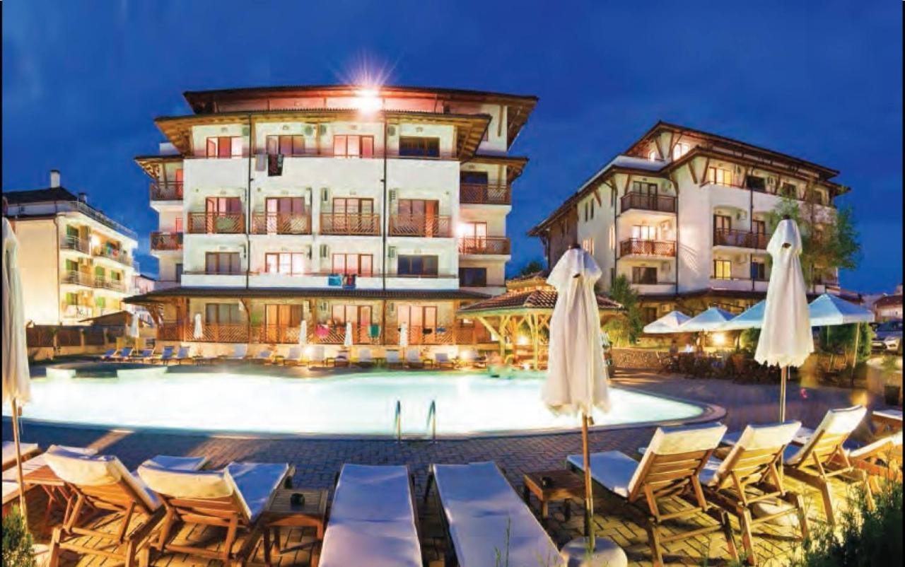 Aparthotel Mm Complex à Primorsko Extérieur photo